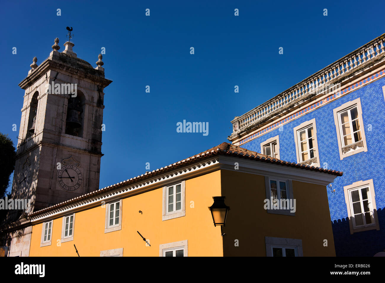 Storico edificio ristrutturato nel centro di Sintra. Foto Stock