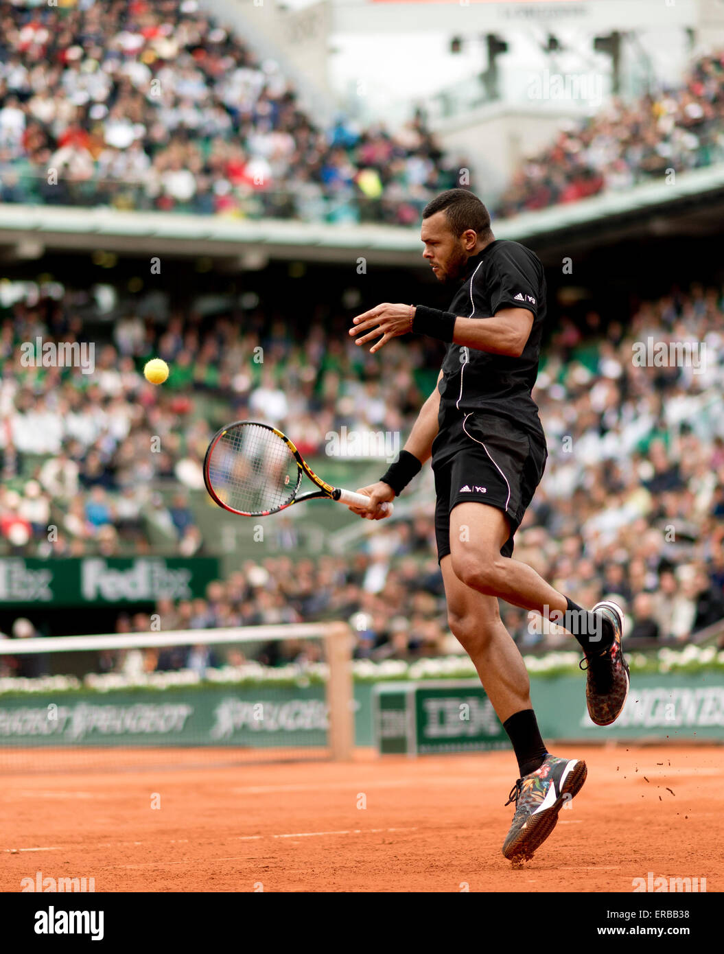 Roland Garros di Parigi, Francia. 31 Maggio, 2015. Azione dal 4° round match tra Tomas BERDYCH e Tsonga Jo-Wilfried a 2015 francesi aperti. Credito: Azione Sport Plus/Alamy Live News Foto Stock