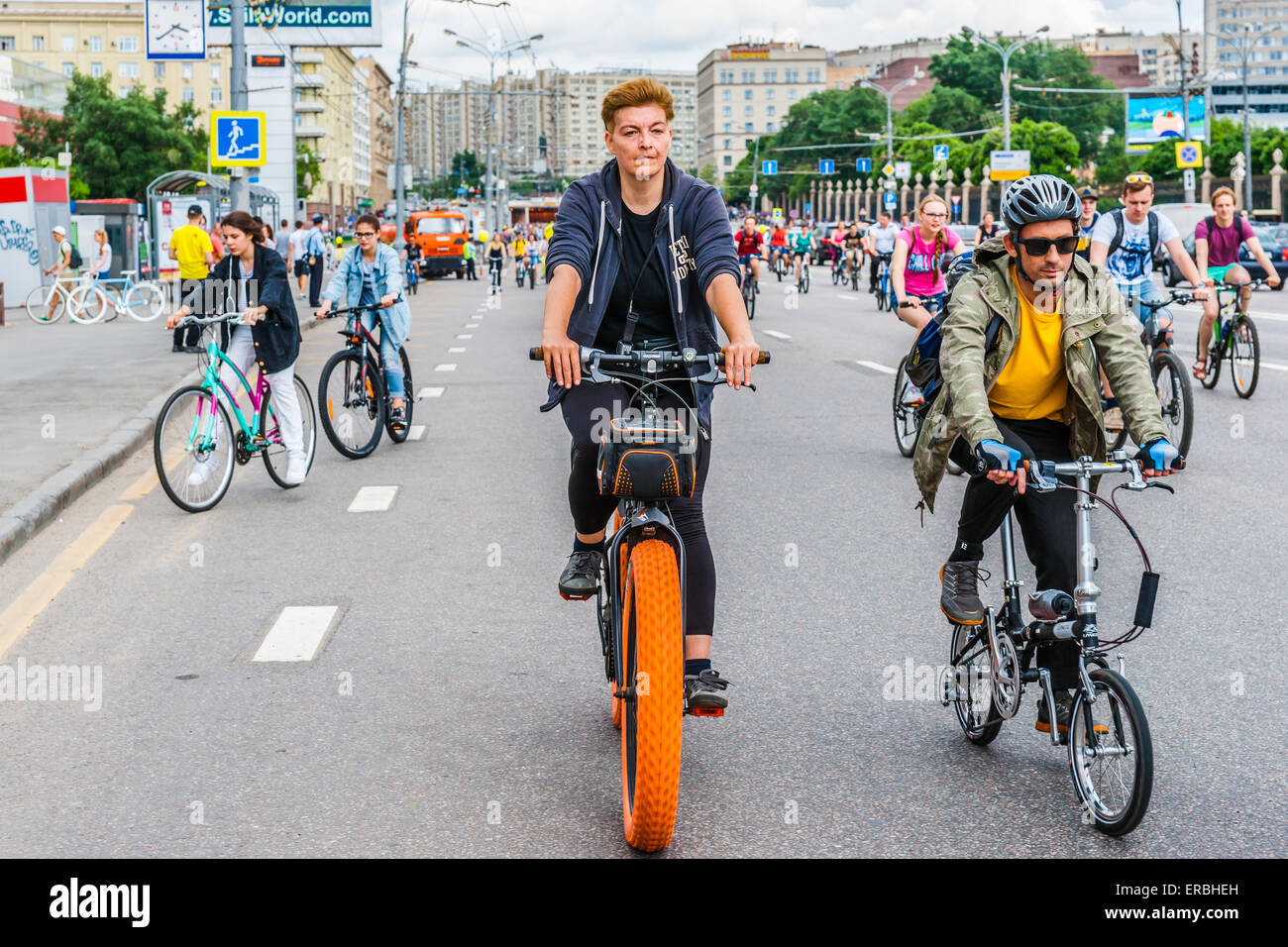 Mosca, Russia, domenica 31 maggio, 2015. Quinto annuale Mosca Bike Parade. La parata è stata organizzata dalla Let's Bike! Progetto per promuovere lo sviluppo della bicicletta per le infrastrutture e la sicurezza stradale in città. E Sancho Panza. Credito: Alex Immagini/Alamy Live News Foto Stock