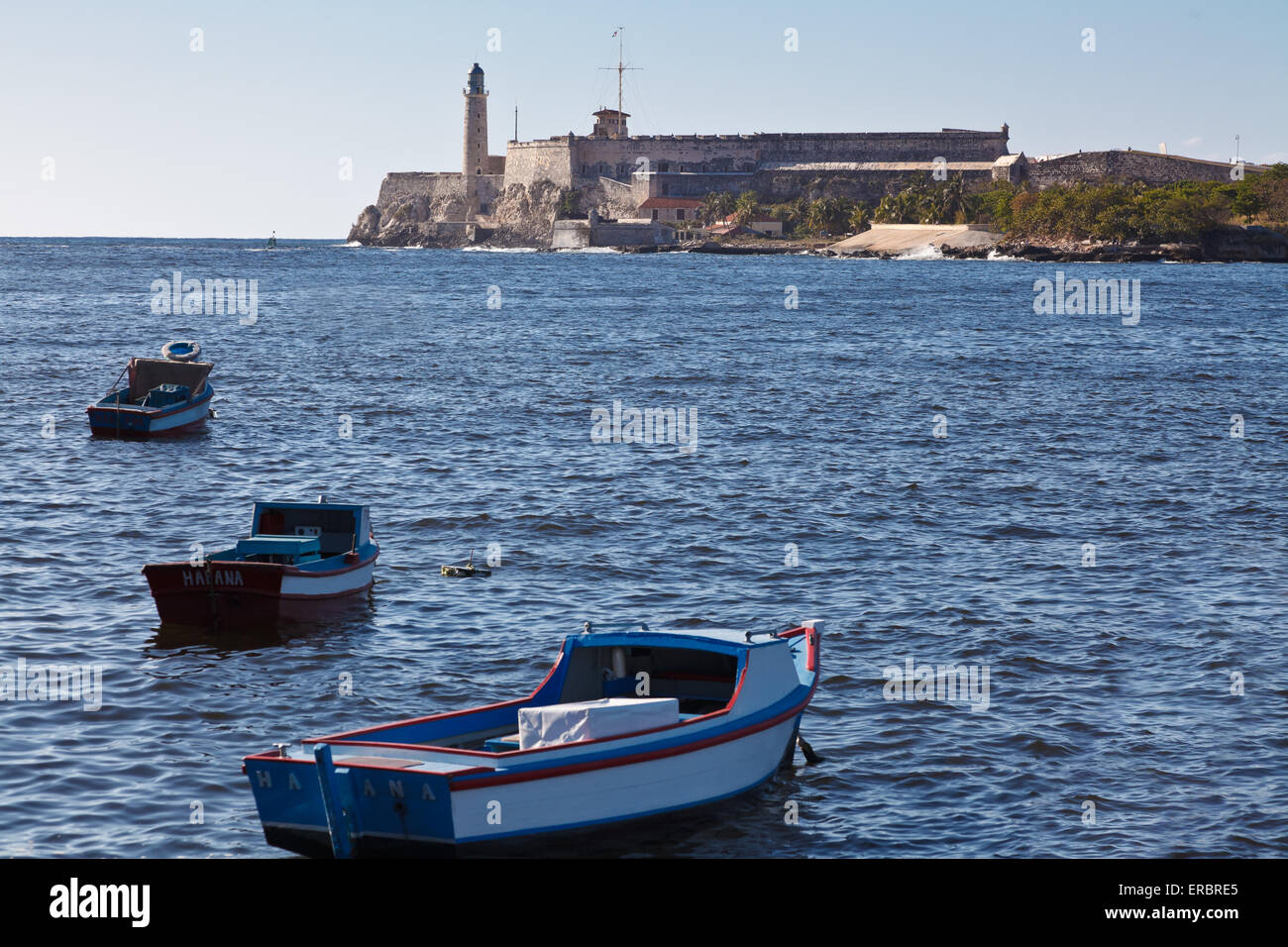 El Morro Castle come visto dal lato di Havana, Cuba Foto Stock