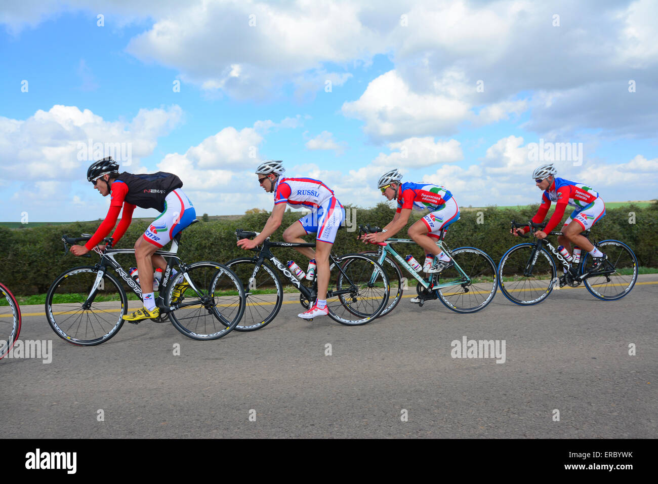 In bicicletta i piloti del team Foto Stock