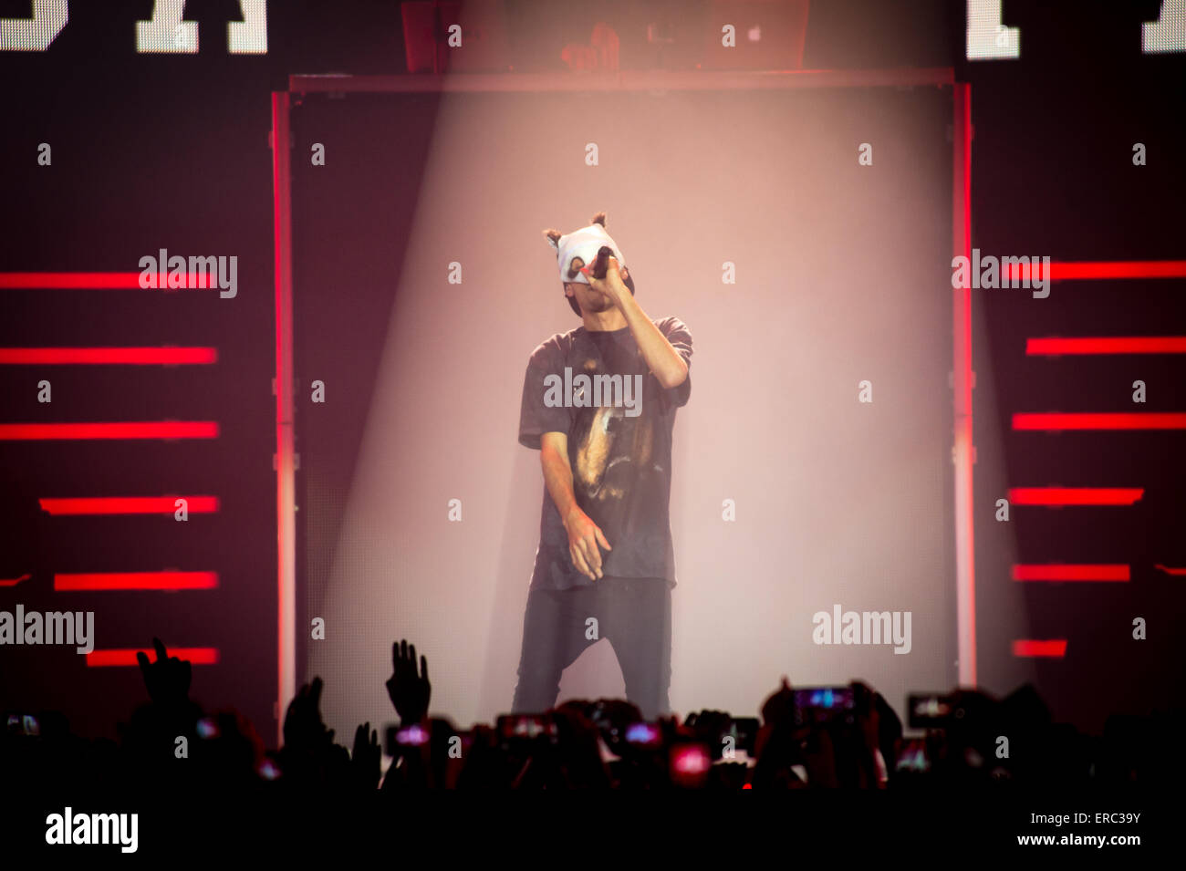 Il rapper tedesco Cro performing live a TUI Arena come parte del suo Mello Tour 2015 dotate di: Cro,Carlo Waibel dove: Hannover, Germania Quando: 26 Nov 2014 Credit: WENN.com Foto Stock