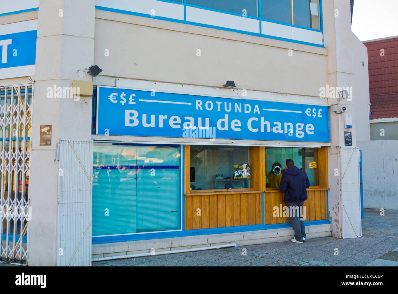 Bureau de Change, scambio di soldi, alla frontiera, Gibilterra, Europa Foto Stock