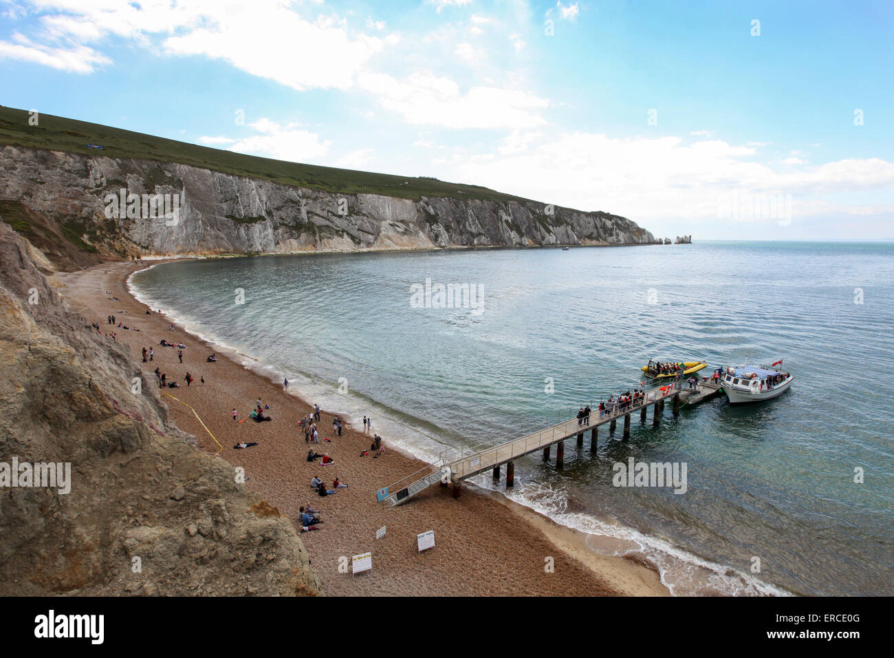 Allume Bay beach e gli aghi sull'Isola di Wight REGNO UNITO Foto Stock