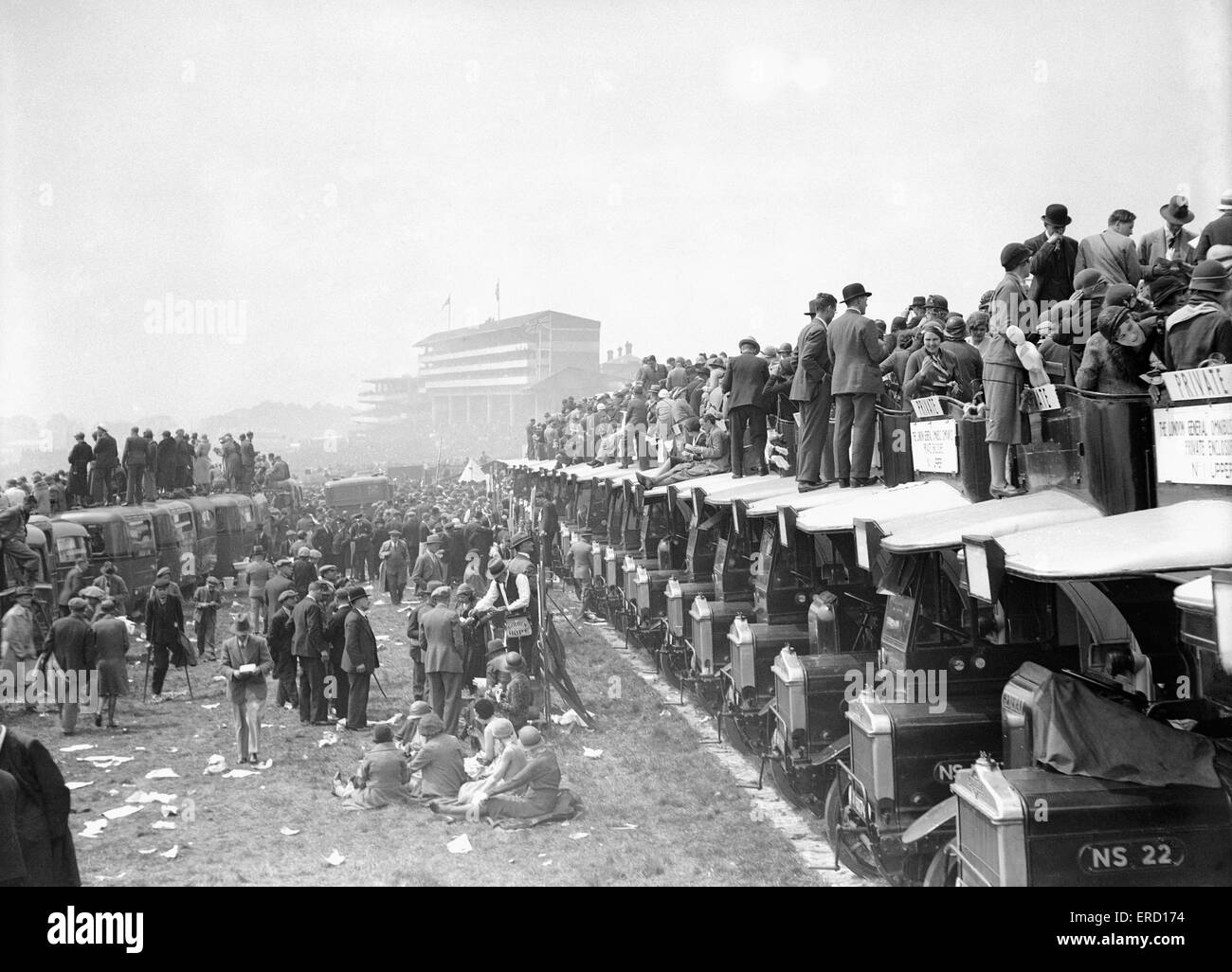 Scene generale presso la Epsom gare, circa 1925. Foto Stock