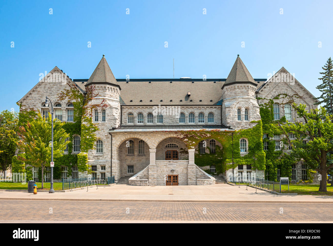 Ontario Hall edificio sul campus della Queen's University di Kingston, Canada. Foto Stock
