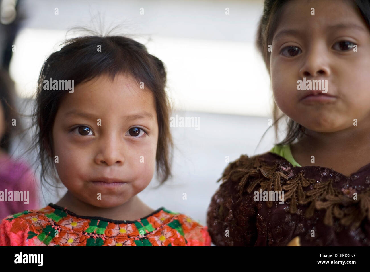 Maya ragazze indigene in Tierra Linda, Solola, Guatemala. Foto Stock