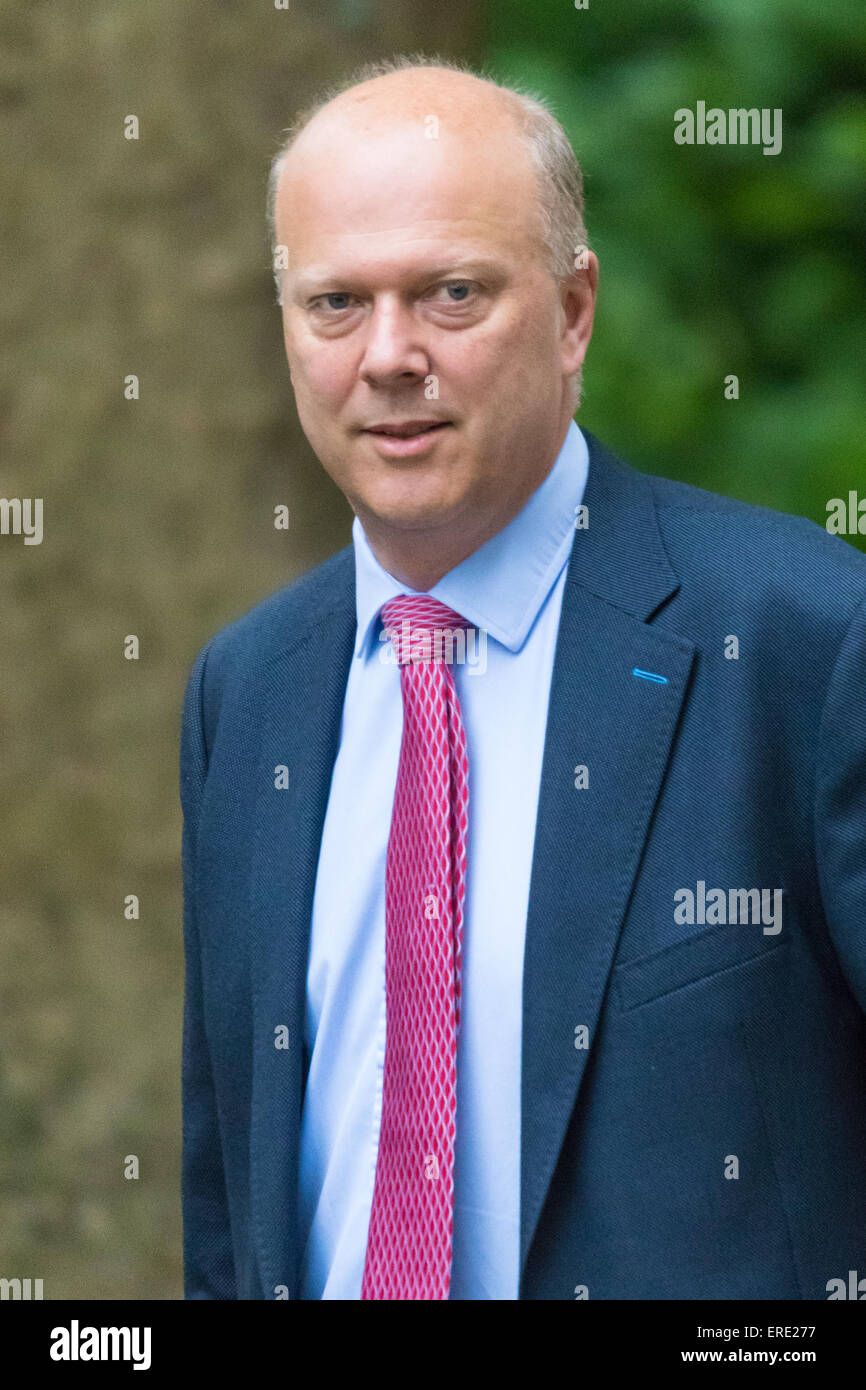 Londra, Regno Unito. 2 Giugno, 2015. Leader della House of Commons Chris Grayling arriva al 10 di Downing Street per frequentare il settimanale riunione del gabinetto. Credito: Paolo Davey/Alamy Live News Foto Stock