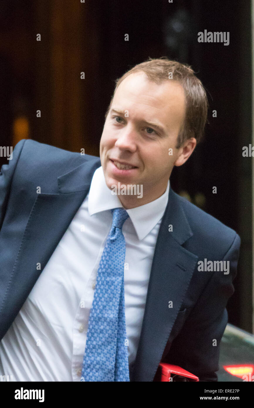 Londra, Regno Unito. 2 Giugno, 2015. Matthew Hancock, il Ministro per l'Ufficio di Gabinetto arriva al 10 di Downing Street per frequentare il settimanale riunione del gabinetto. Credito: Paolo Davey/Alamy Live News Foto Stock