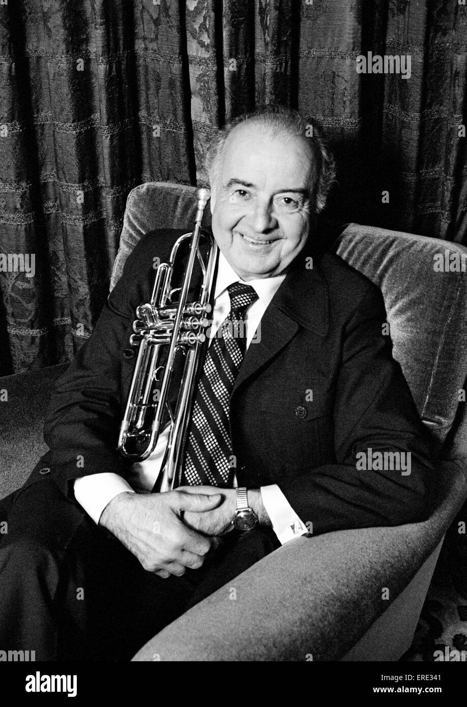 Kenny Baker (01/03/1921 - 07/12/1999) - acclamato inglese jazz tromba cornet & flicorno player e compositore. Egli è raffigurato Foto Stock