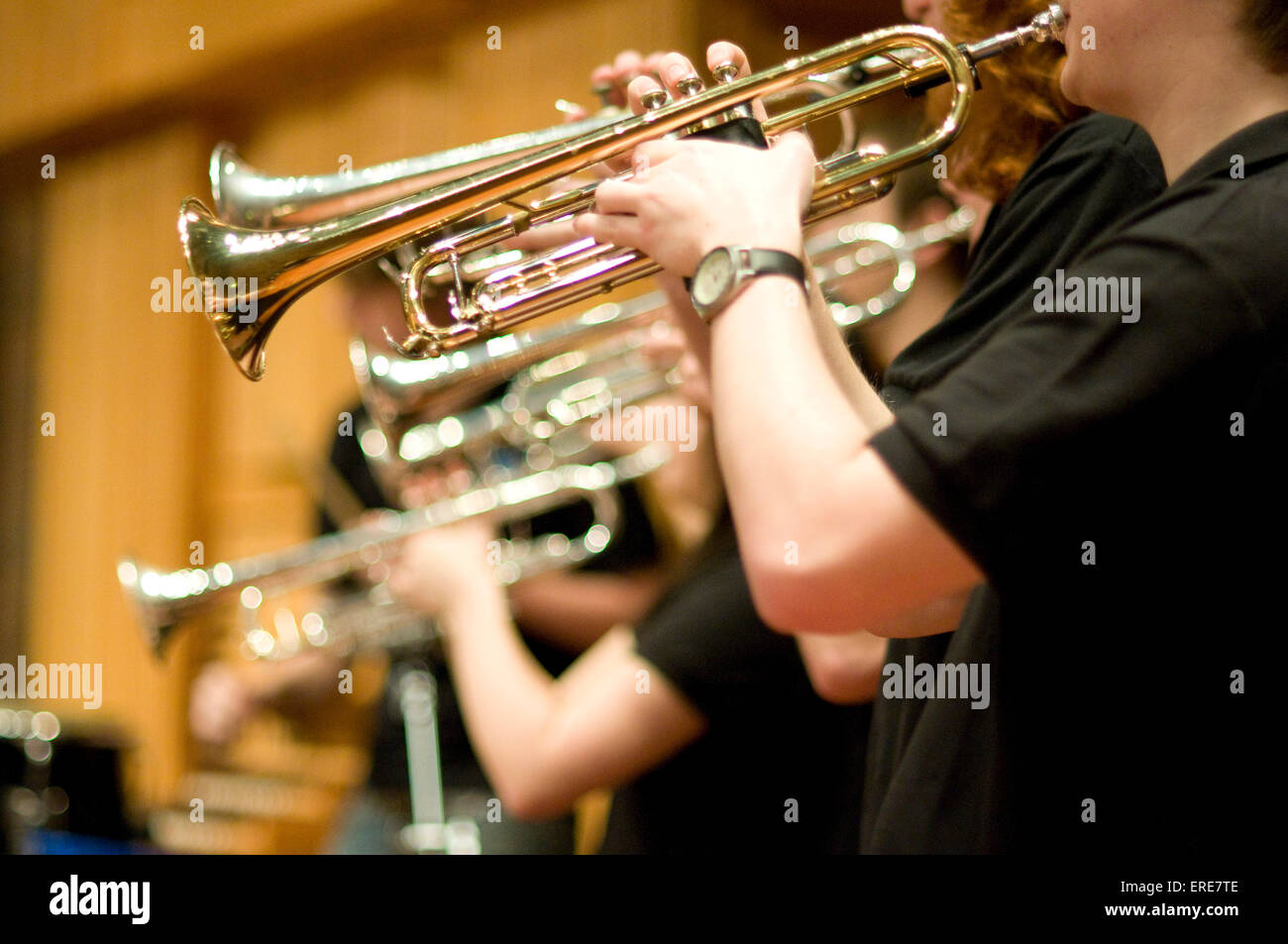 Trombe in uso nella sezione di ottoni di un jazz orchestra, 21 novembre  2008 Foto stock - Alamy