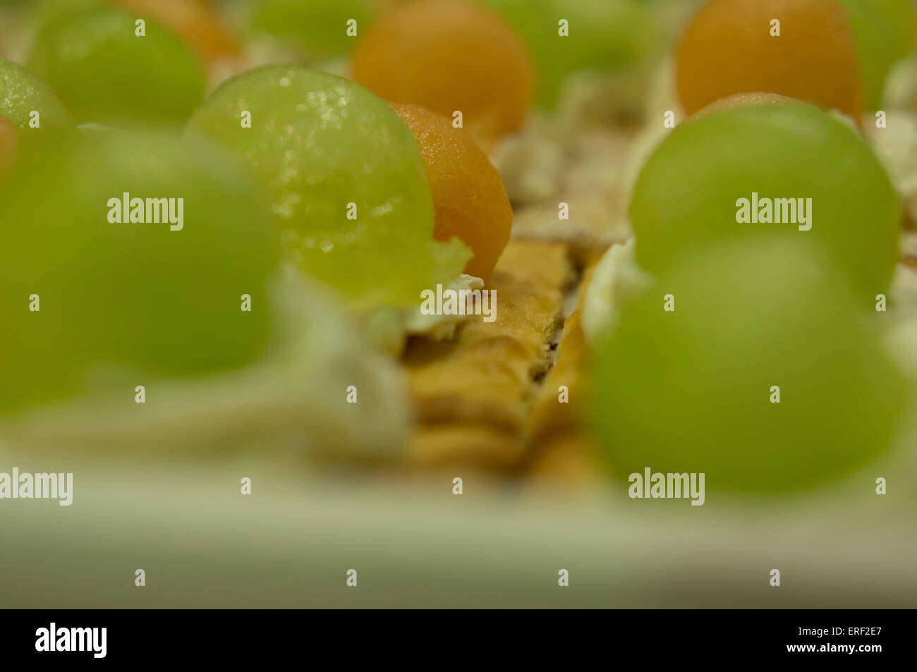 Cocktail party canapé di frutta crema nel deserto il vassoio Foto Stock