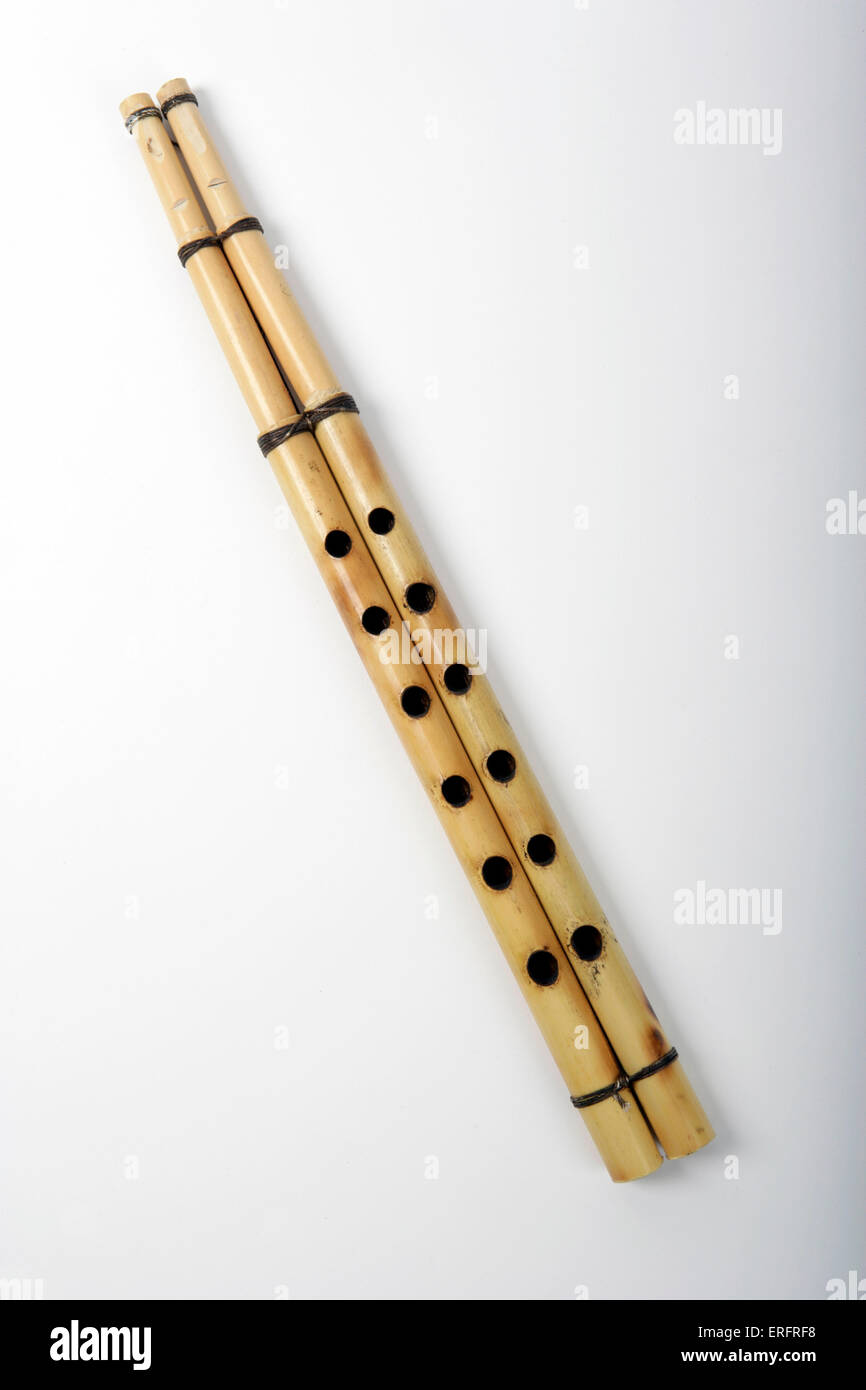 Mizwiz - arabo folk doppio clarinetto, fatto da bambù. Egiziano Foto stock  - Alamy