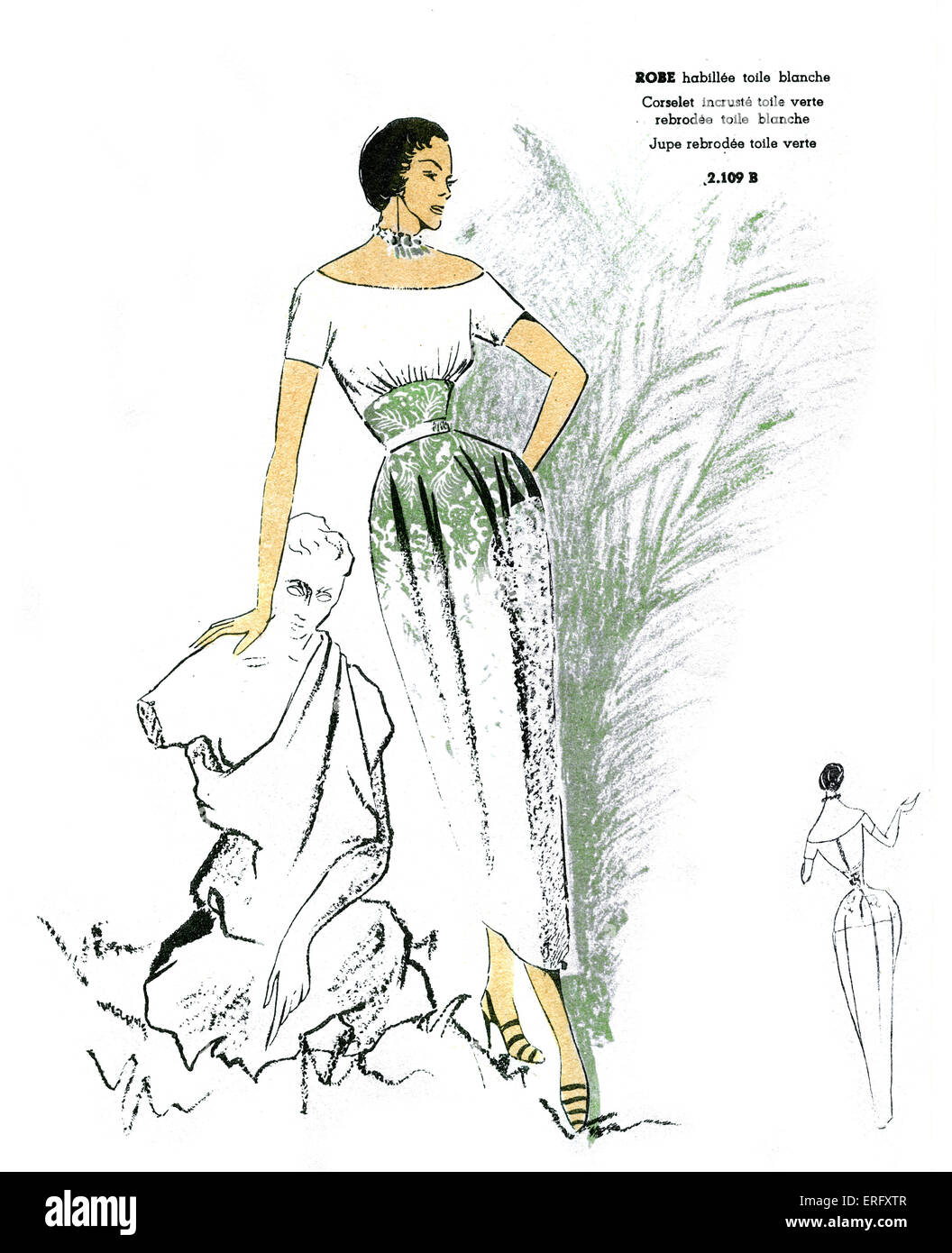Moda francese, ricamato in verde e bianco abito progettazione/ Robe habillée Toile blanche, rebrodée Toile blanche et verte. Per il Foto Stock