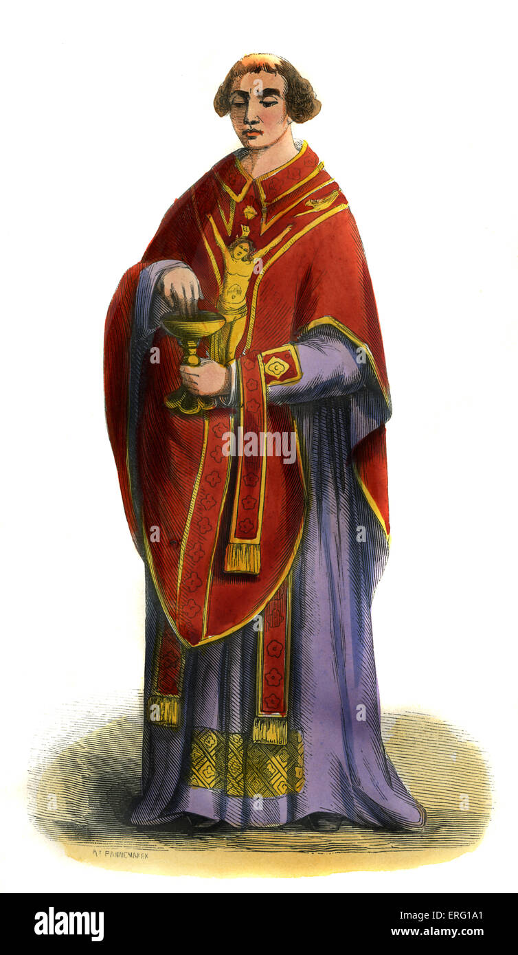 Sacerdote inglese - costume dal XV secolo. Indossando abito viola, rosso e oro dalmatique (a forma di croce vestimenti) blasonato Foto Stock