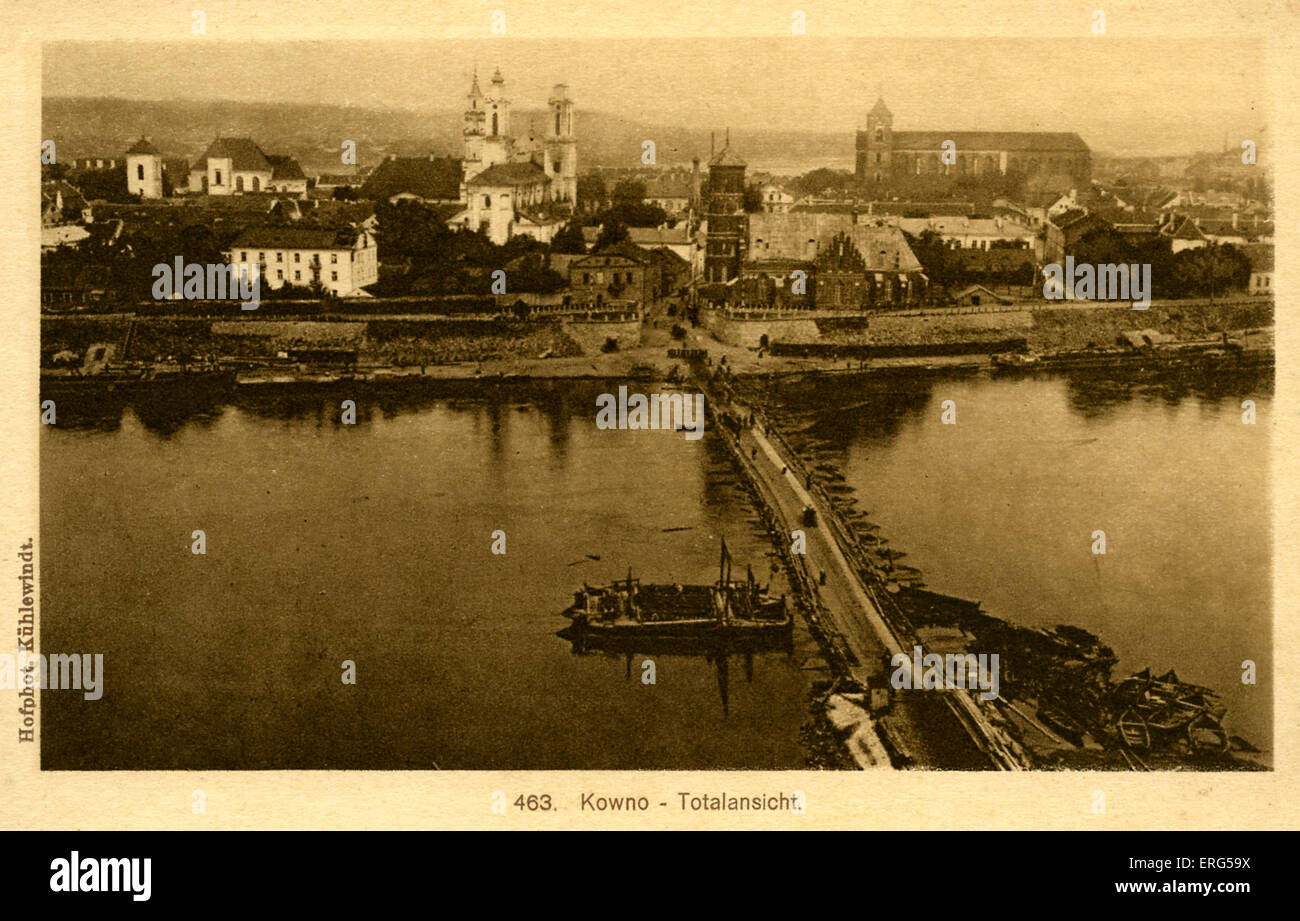 Fronte orientale città sotto I Guerra Mondiale occupazione tedesca.Preso dalla fotografia, mostra ampia vista di Kaunas ("Kowno'), con il fiume. Foto Stock