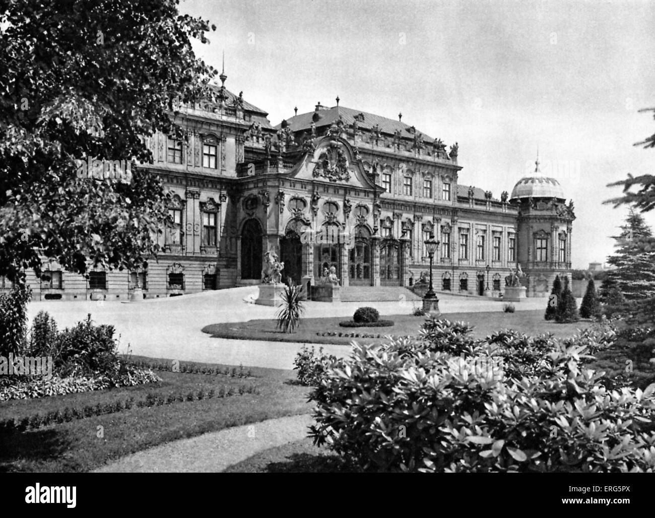 Il Palazzo del Belvedere (Schloss Belvedere), Vienna, Austria. 1920s, facciata sud. Xix secolo galleria. Progettato da Johann Lukas von Foto Stock