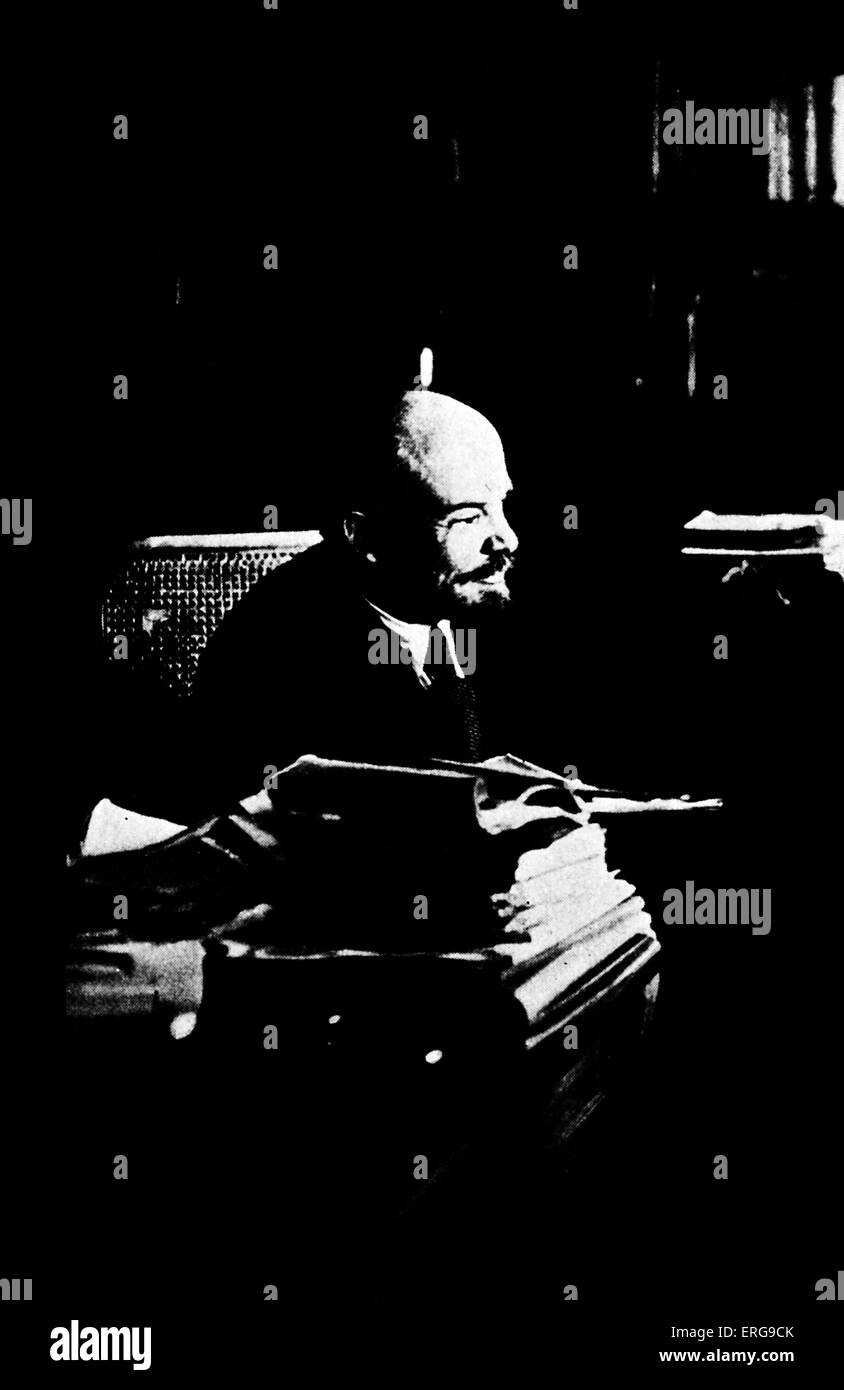 Vladimir Lenin nel suo studio nel Cremlino, 26 dicembre 1921. Revoluntionary russo: nato Vladimir Ilyich Ulyanov, 22 aprile Foto Stock