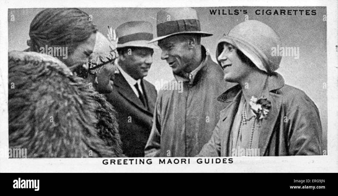 Il re Giorgio VI e la Regina Elisabetta (quindi il Duca e la duchessa di York) saluto guide Maori a Rotorua, Nuova Zelanda, 1927. Da Foto Stock
