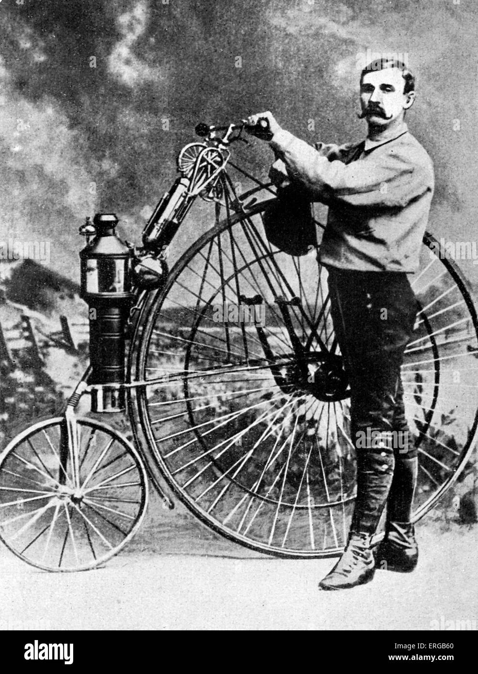 Bicicletta motorizzata costruita nel 1885. Foto Stock