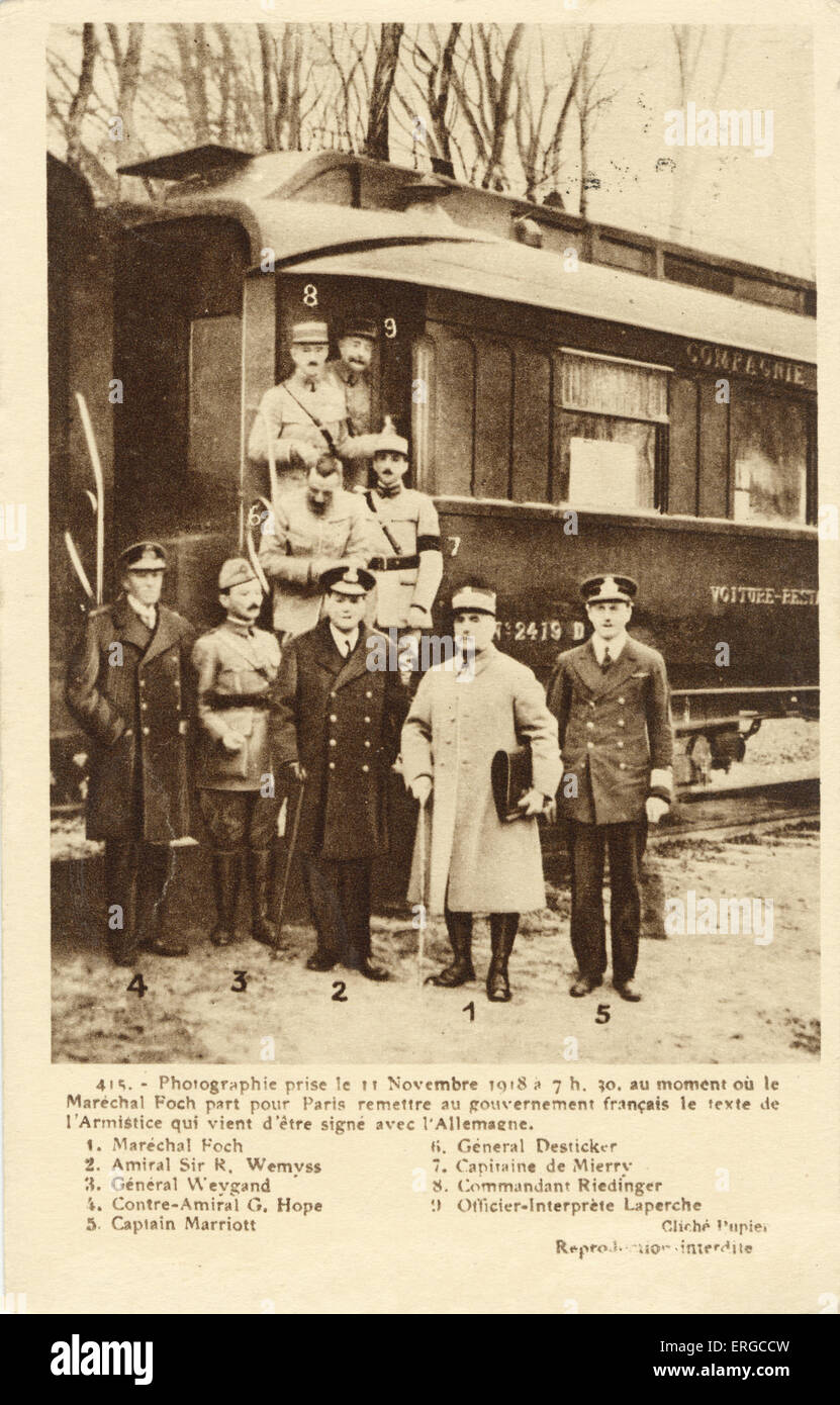 La prima guerra mondiale / WW 1 - Firma dell'Armistizio sul treno fotografia scattata a 7.30, 11 novembre 1918. 1. FOCH; 2. WEMYSS; 3. Foto Stock