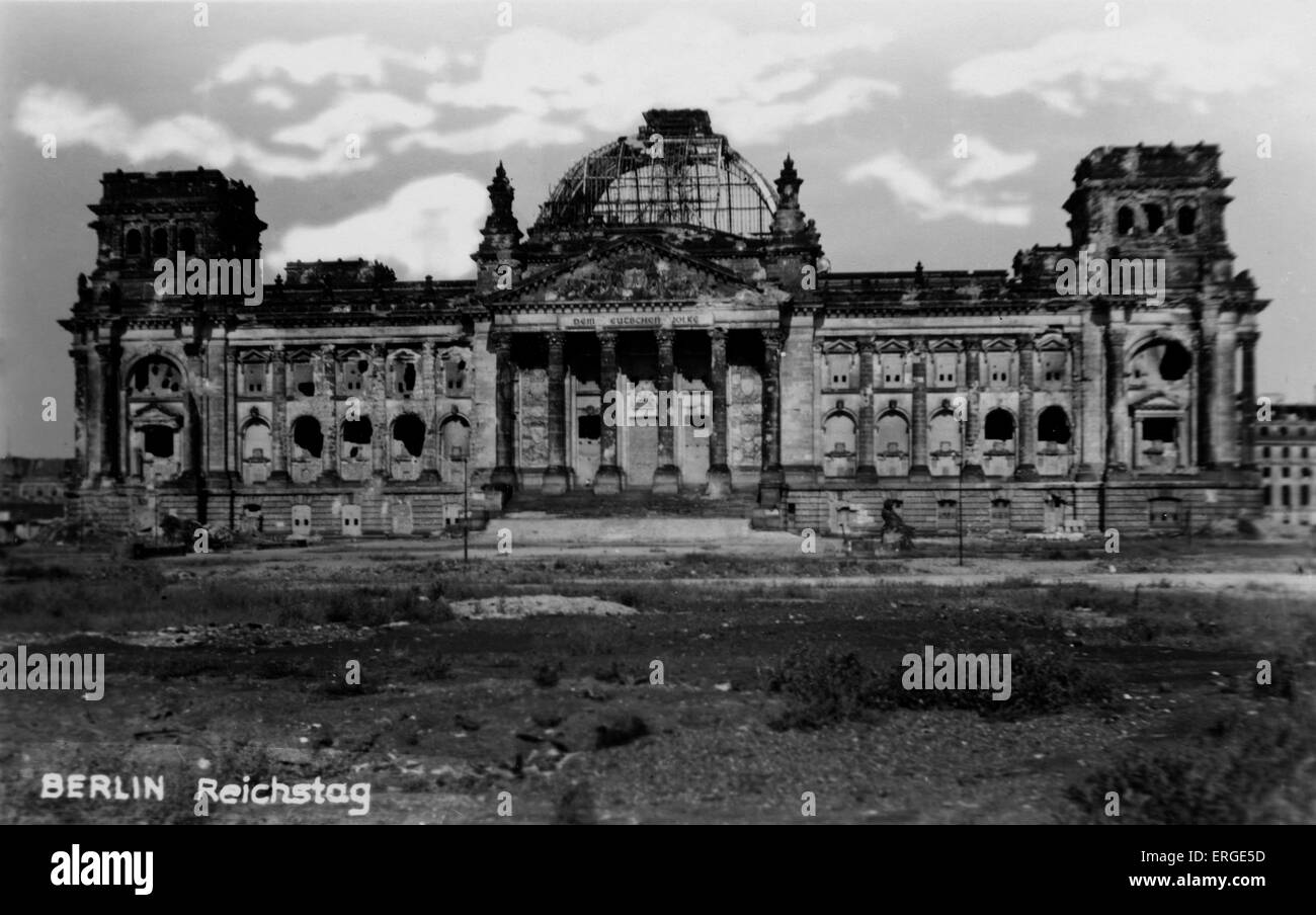 Il palazzo del Reichstag di Berlino, Germania. Sede del parlamento tedesco. Danneggiata da un incendio il 27 febbraio 1933 e da incursioni aeree durante il WW2. Foto Stock