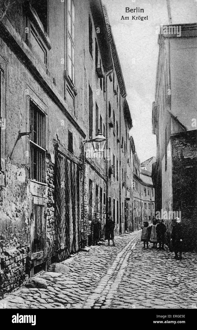 Am Krögel, Berlino, Germania. Nei primi anni del XX secolo. Strada residenziale tra Stralauer Straße e Neuen Jüdenstraße nel Foto Stock