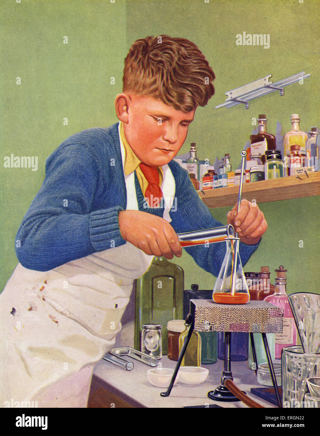 Gli esperimenti di Chimica - scolaro effettuare basic chemistyry esperimento. C. 1938. Artista non conosciuto dal Wonder libro Foto Stock