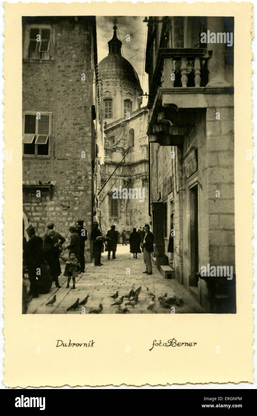 Dubrovnik street nel 1930s. Cartolina datata 1936. Croazia Foto Stock