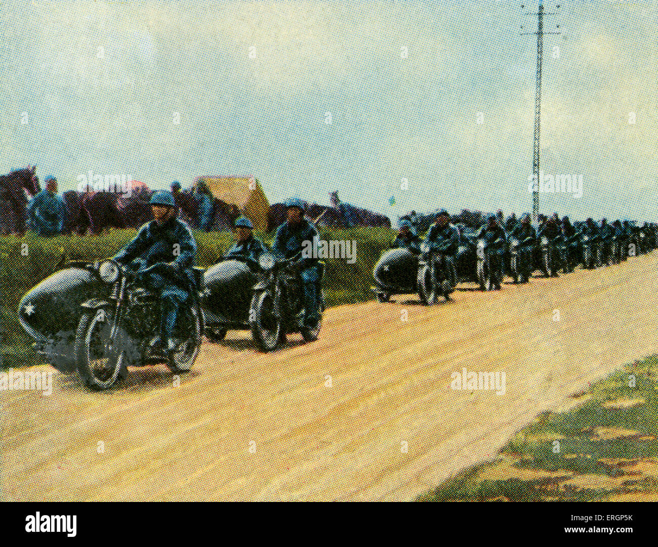 Militare francese ciclo motore unità per la Speedy transsport di truppe e news relè . c. 1934 (fonte: carte di sigaretta pubblicato Foto Stock