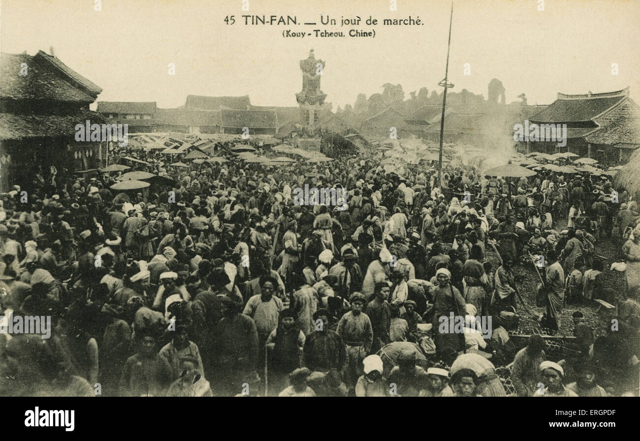 Giorno di mercato a ventola stagno ( possibilmente Fan Tin Tsuen) , Kouy-Tcheou, Cina. Foto Stock