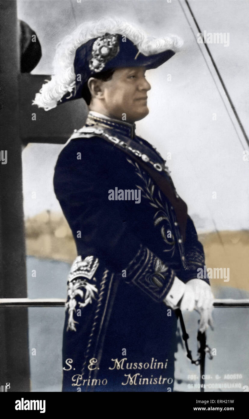 Benito Mussolini - in ornati in uniforme. Dittatore italiano e leader del movimento fascista 1883 - 1945. Il totalitarismo. Foto Stock
