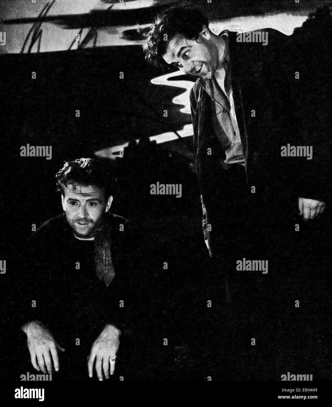 "Uomini e topi" di John Steinbeck, con John Mills e Niall MacGinnis all'Apollo Theatre, Londra, luglio 1939. "Ragazzi come Foto Stock