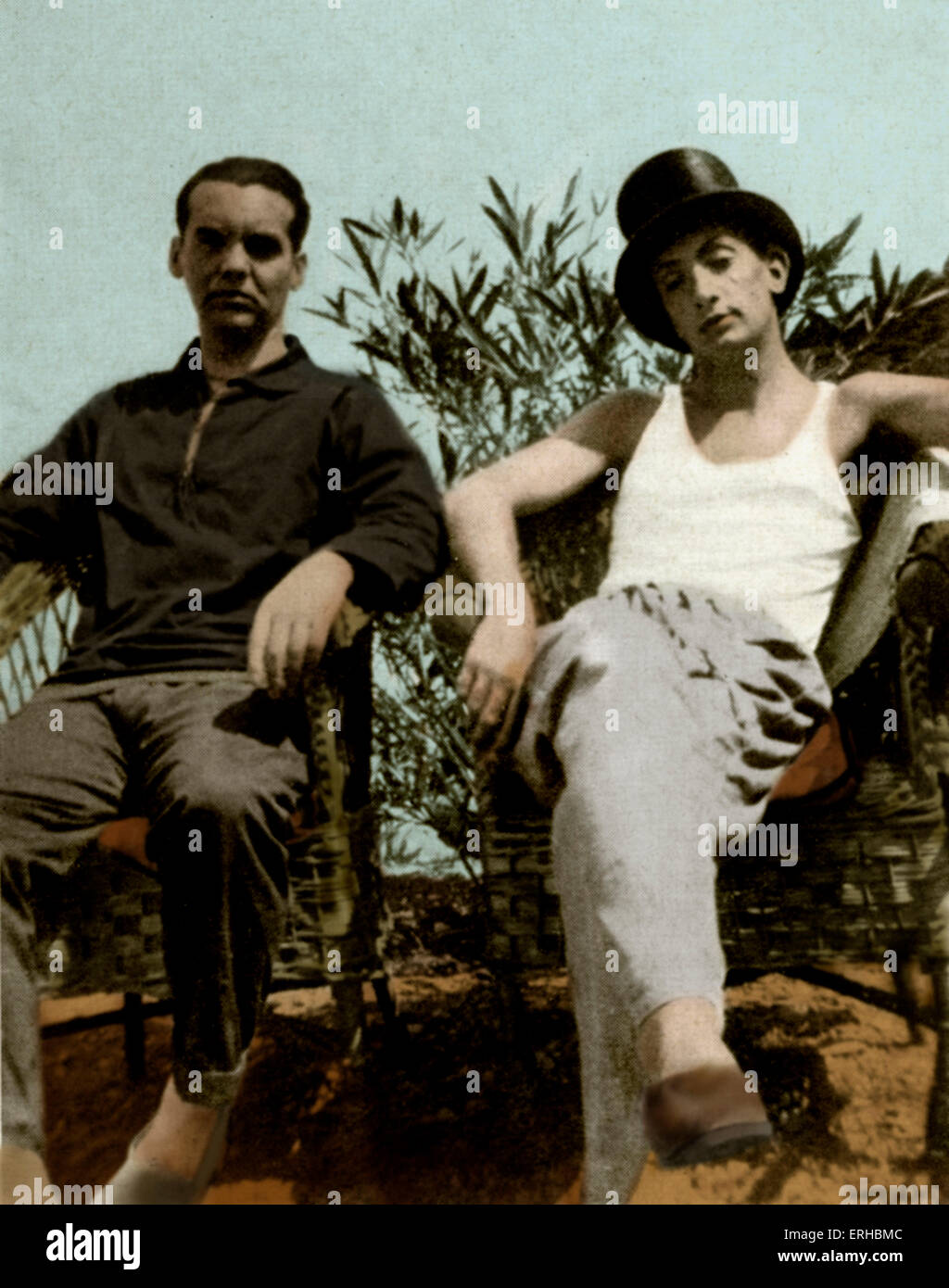 Federico García Lorca (sinistra) e Salvador Dali - a Cadaqués, Spagna. Foto di Enrique Beck. FGL, Spagnolo di scrittura e drammaturgo: 5 Foto Stock