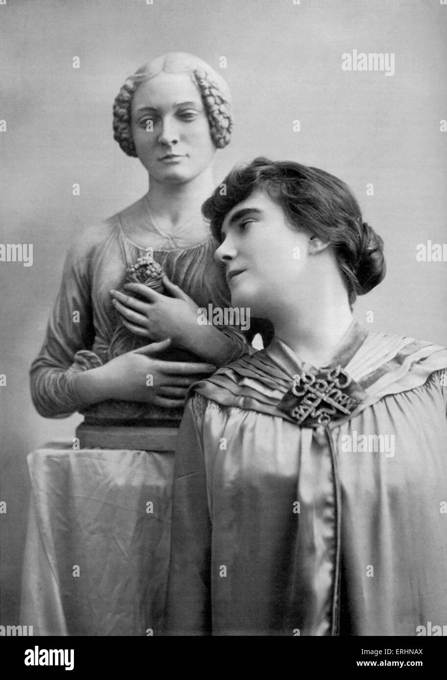 La Gioconda di Gabriele d'Annunzio a Theatre du Gymnase, Parigi 1906. Suzanne Despres come Silvia Foto Stock