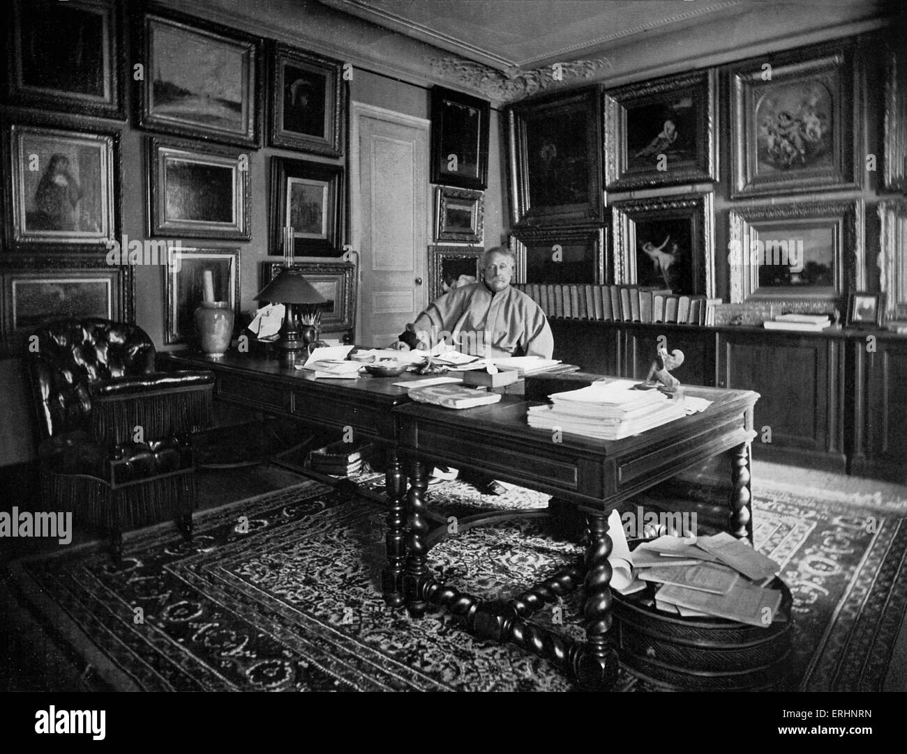 Alexandre Dumas figlio - alla sua scrivania verso la fine della sua vita. (Figlio di Alexandre Dumas père,), autore francese e Foto Stock