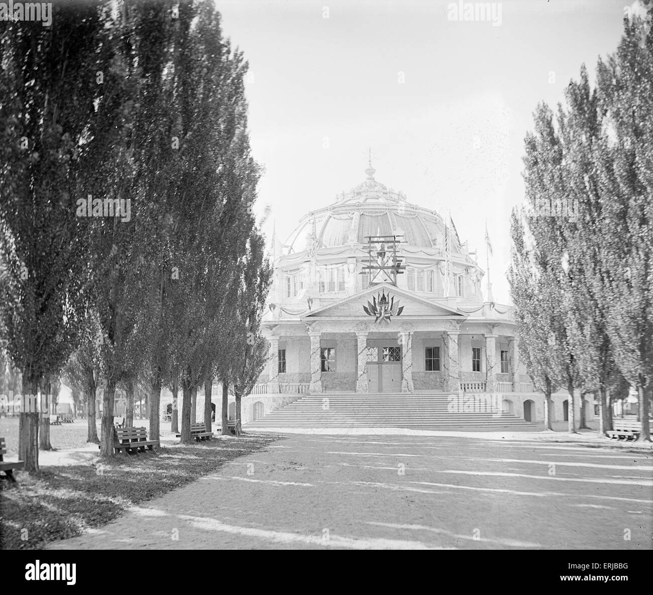 Antique c1900 fotografia, il primo palazzo di sale (1899-1910), Salt Lake City, Utah. L'originale e storico palazzo del sale è stato costruito nel 1899 sotto la direzione di Richard K.A. Kletting, architetto e di proprietà di John Franklin Heath. Essa sorgeva su 900 Sud, tra la strada statale e la strada principale di Salt Lake City. L'originale Palazzo del sale contenuto di una sala da ballo, teatro e pista da corsa. Fu distrutto da un incendio il 29 agosto 1910 ed è stato sostituito dalla maestosa hall. Foto Stock