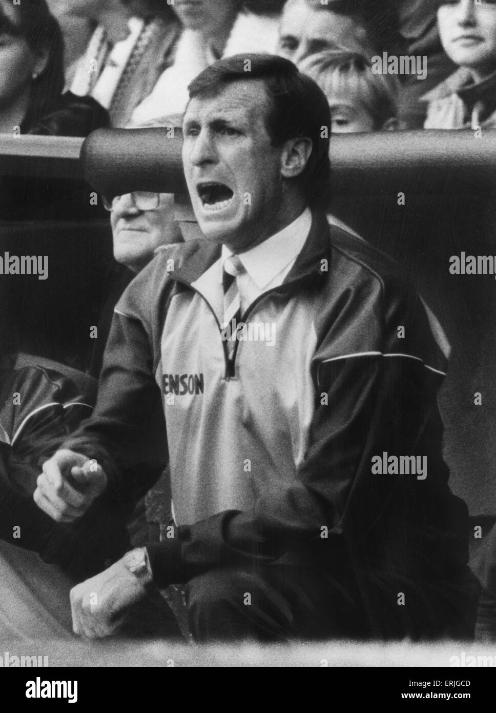 Billy McNeill, Aston Villa Football Manager 1986 - 1987. Nella foto in piroga, 30 settembre 1986. Foto Stock