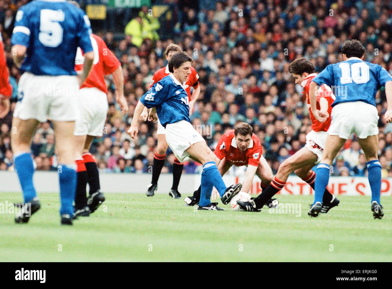 Everton 0-2 Manchester United, league a Goodison Park, sabato 12 settembre 1992. Peter Beardsley, Brian McClair. Foto Stock