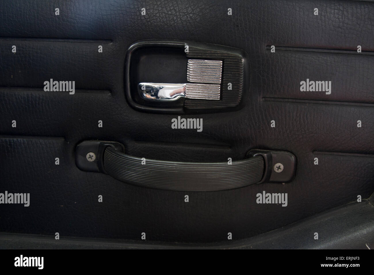 All'interno della portiera lato passeggero di un'annata 1971 bus VW. Foto Stock