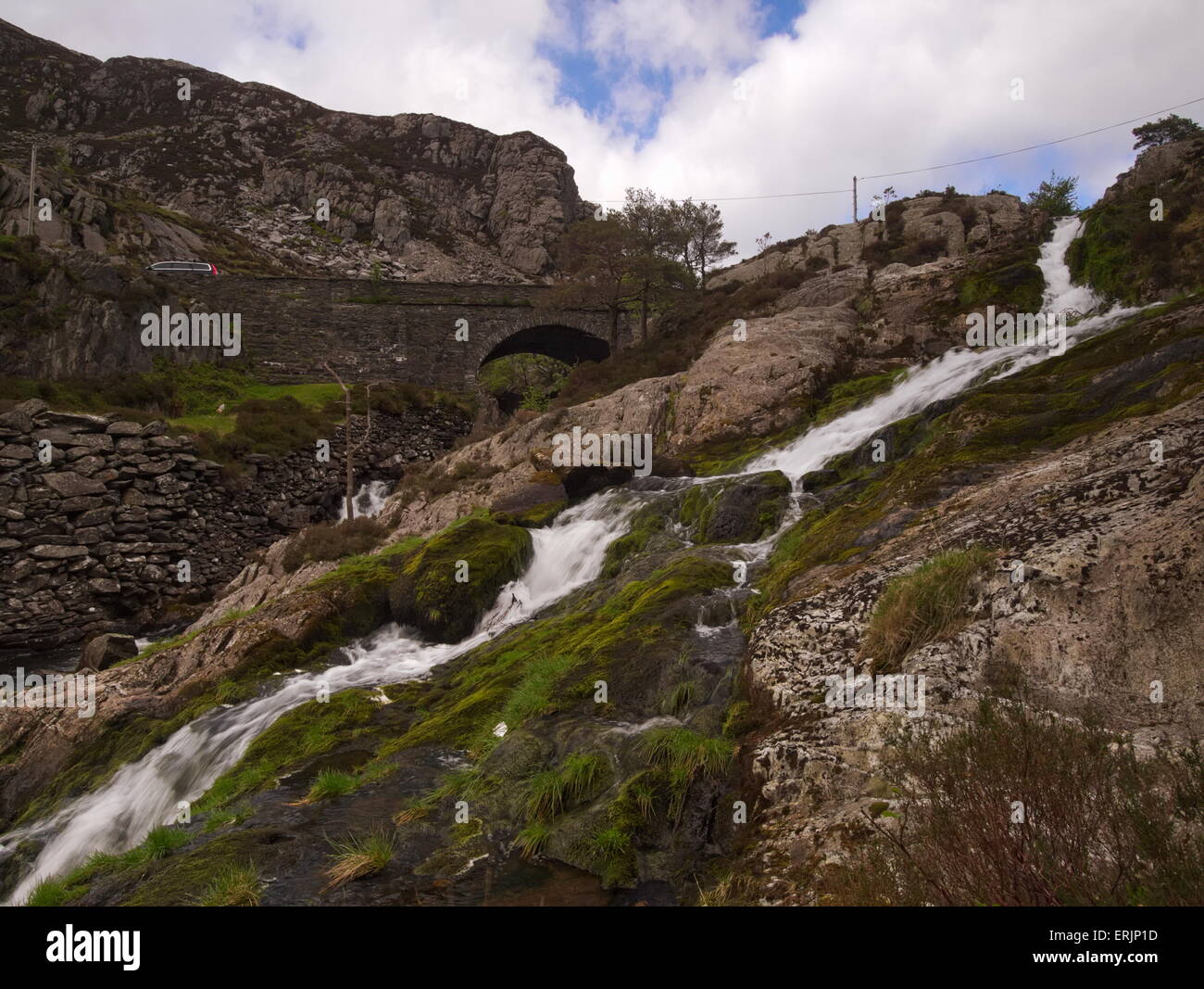 Rhaeadr Ogwen - cascate ai piedi del Llyn Ogwen. Foto Stock