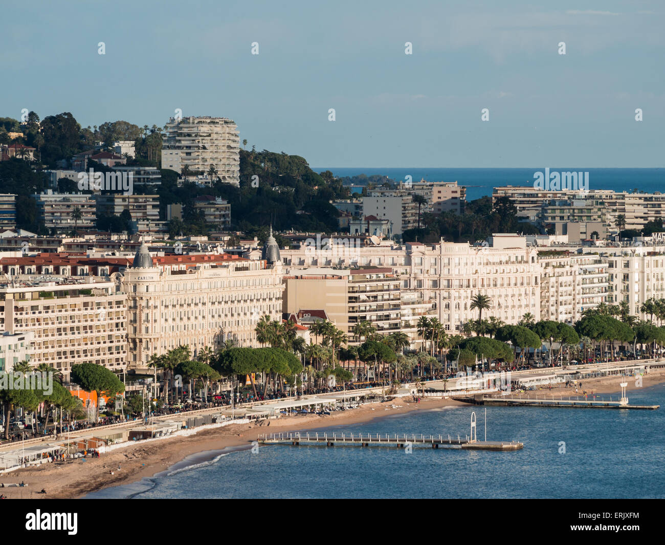 Vista generale di Cannes Boulevard de la Croisette Foto Stock
