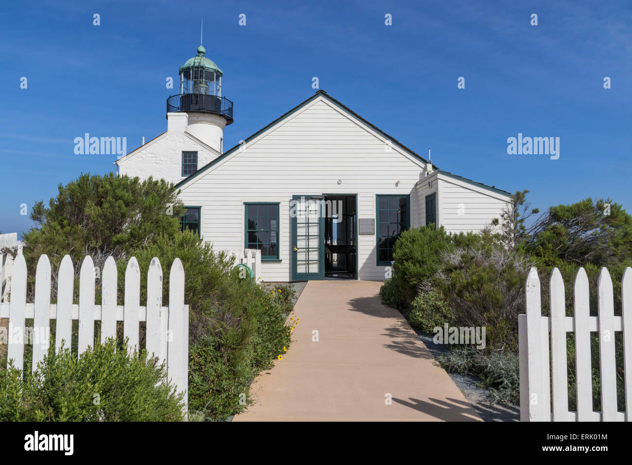 "Vecchio punto Loma Lighthouse' su Point Loma penisola di San Diego. Fu costruita nel 1855 ma è stata sostituita solo 30 anni più tardi. Foto Stock