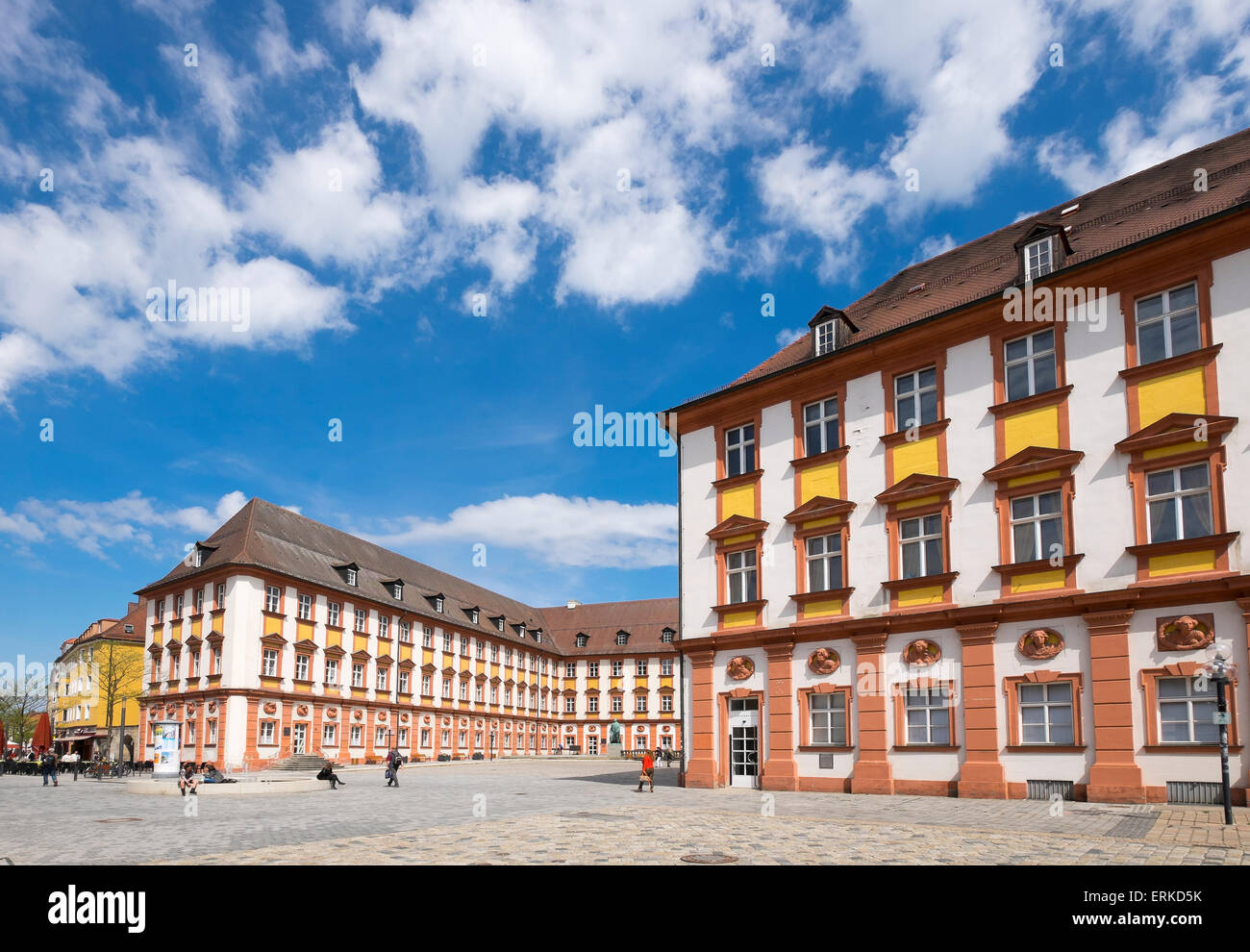 Cortile del castello vecchio e storico centro di Bayreuth, Alta Franconia, Franconia, Baviera, Germania Foto Stock