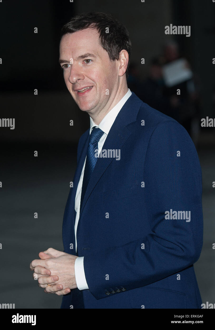 Andrew Marr visualizza gli arrivi presso il Centro Televisivo della BBC. Dotato di: George Osborne dove: Londra, Regno Unito quando: 30 Nov 2014 Credit: Daniel Deme/WENN.com Foto Stock