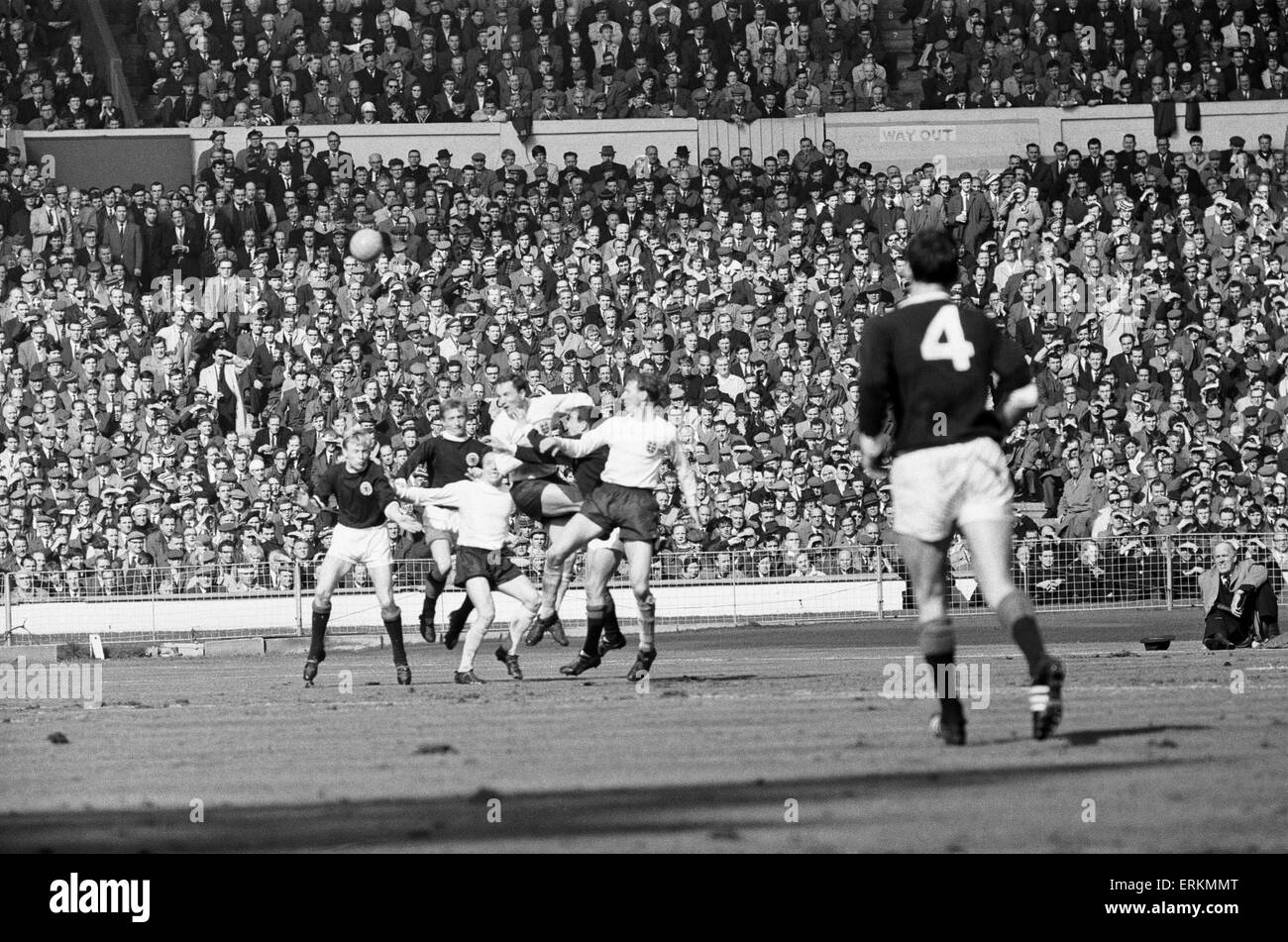 Inghilterra Scozia 2-2, 1965 British Home Championship, lo Stadio di Wembley, Londra, 10 aprile 1965. Foto Stock