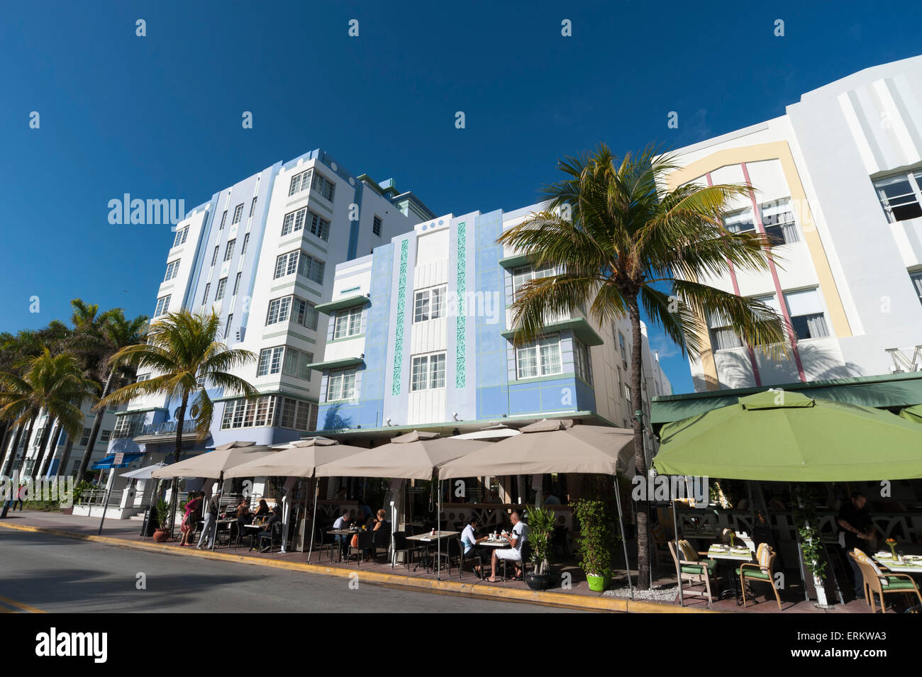 Ocean Drive e South Beach, Miami Beach, Florida, Stati Uniti d'America, America del Nord Foto Stock