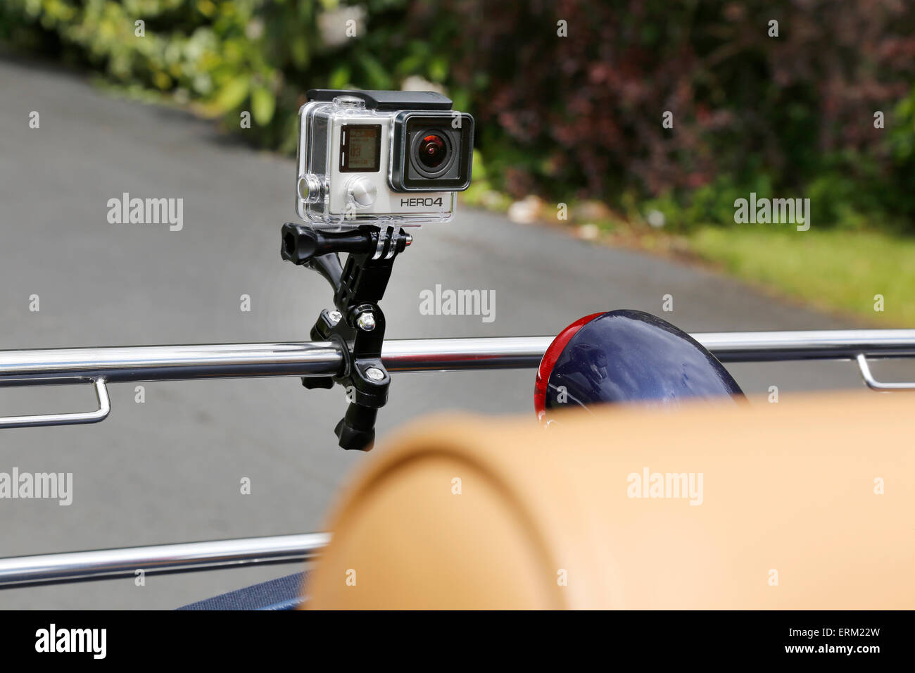 Go Pro Hero 4 fotocamera montata sul portapacchi di una Morgan Auto sportiva Foto Stock