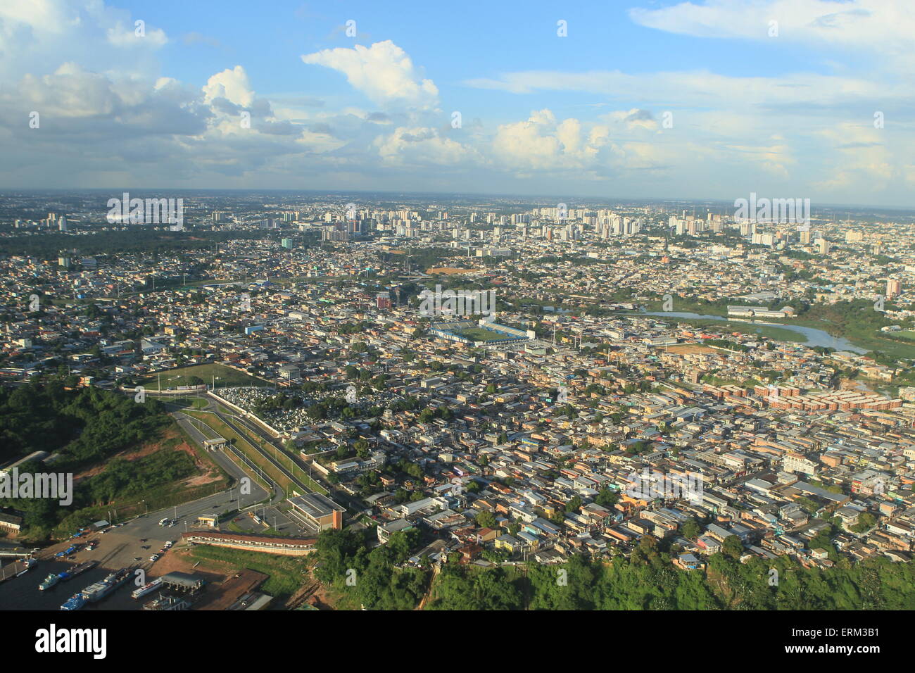 Città di Manaus, Amazonas Stato capitale e il principale centro finanziario, aziendale e lo sviluppo economico del nord del Brasile. Foto Stock