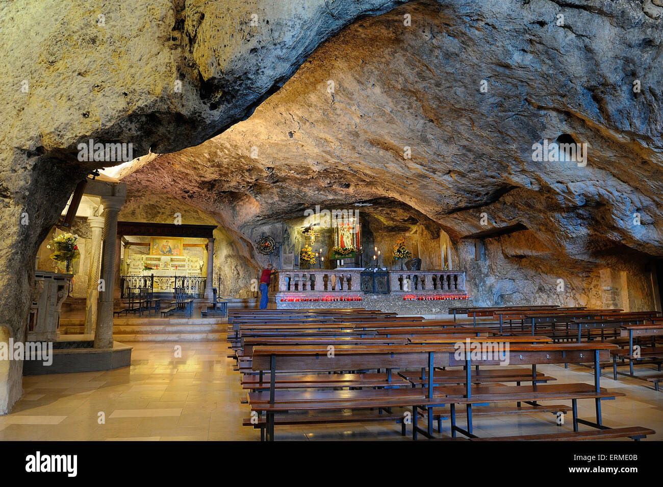 Puglia Gargano Monte San Angelo S. Michele Arcangelo Santuario della Grotta Foto Stock